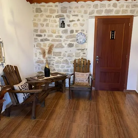 Pensión Forest House Berat