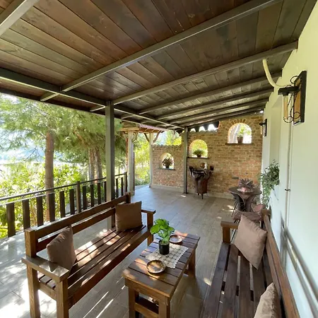 Pensión Forest House