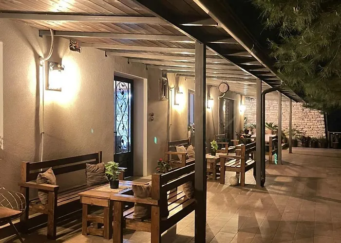 Forest House 3* بيرات