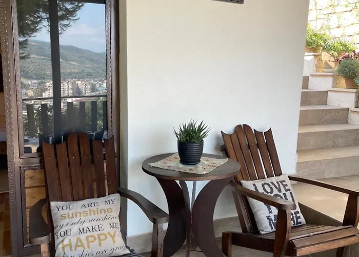 Forest House Μπεράτ