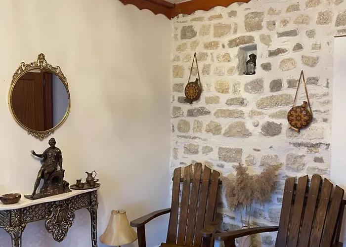 Forest House 3* بيرات