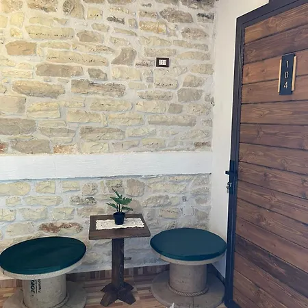 Forest House Affittacamere 3*