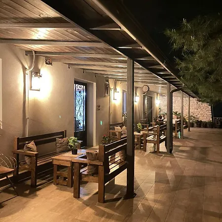 Forest House 3* Berati