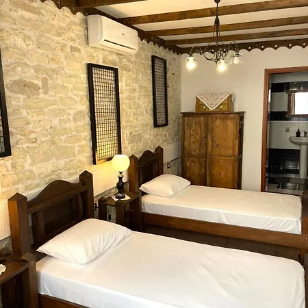 Casa de hóspedes Forest House 3*