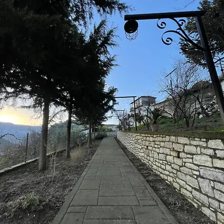 Forest House Affittacamere Berat