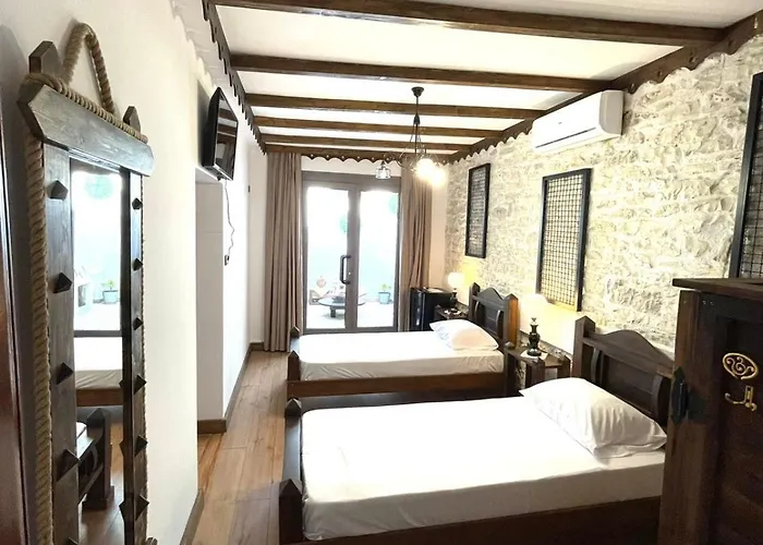 Forest House Berat