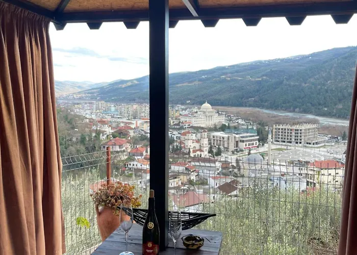 Forest House 3* Berat